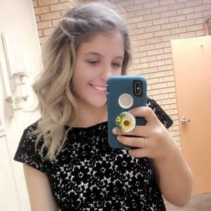 Meet your Posher, Holly